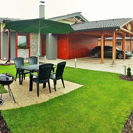 Butterfly Apartamento Bešeňová