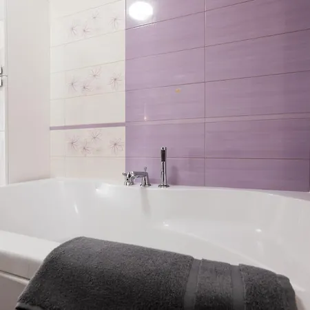 Butterfly Bešeňová