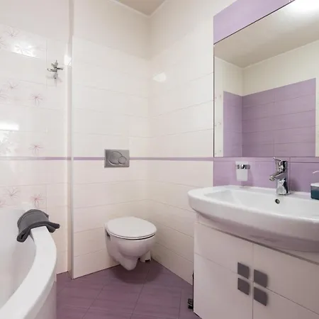 アパート Butterfly Bešeňová